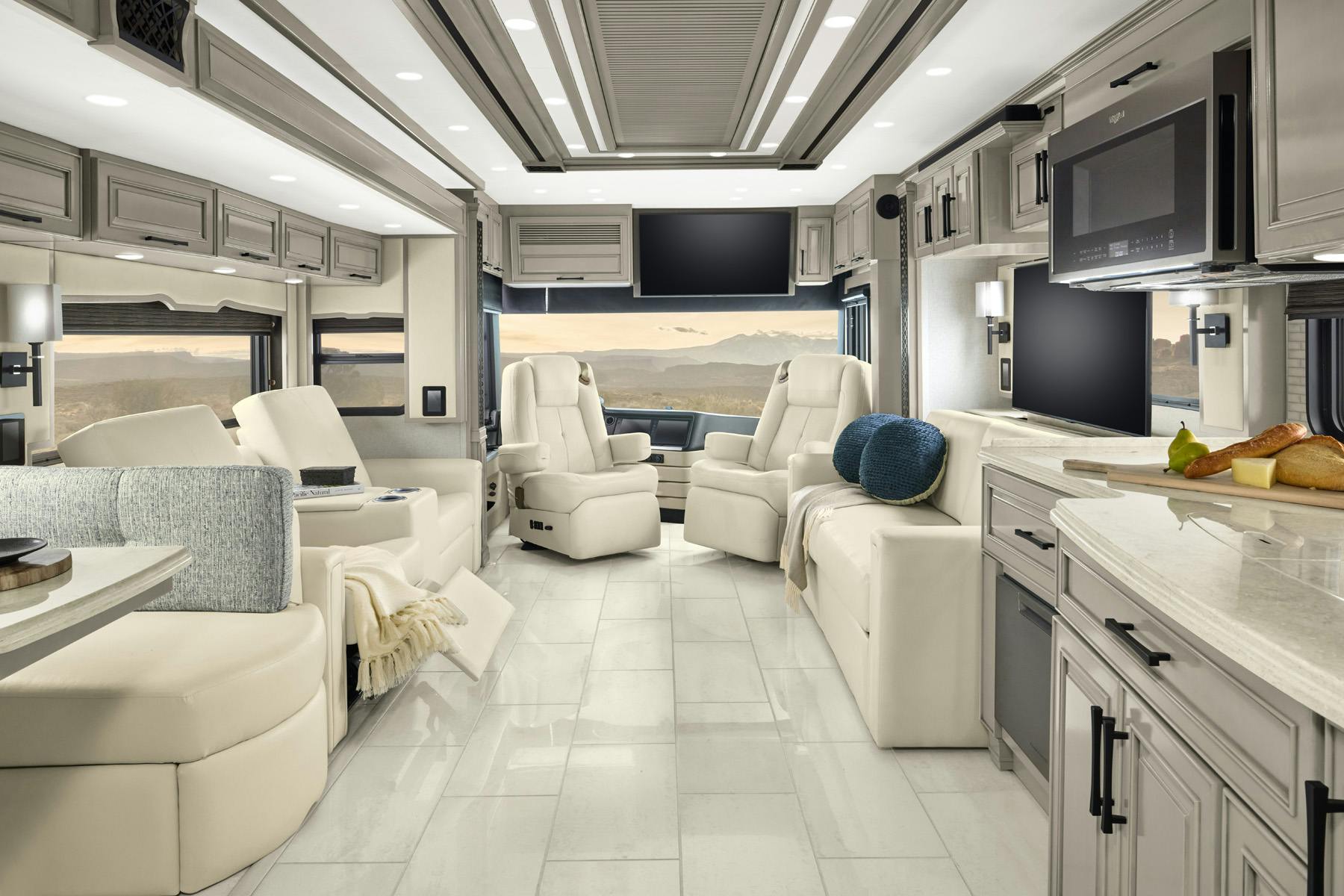 Newmar 2025 London Aire Luxury Motorcoach Newmar