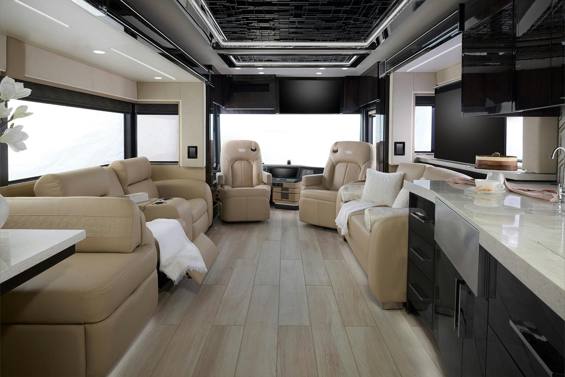 Newmar's 2025 King Aire Luxury Motorcoach Newmar